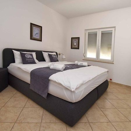 Wish Apartments Пореч Екстер'єр фото