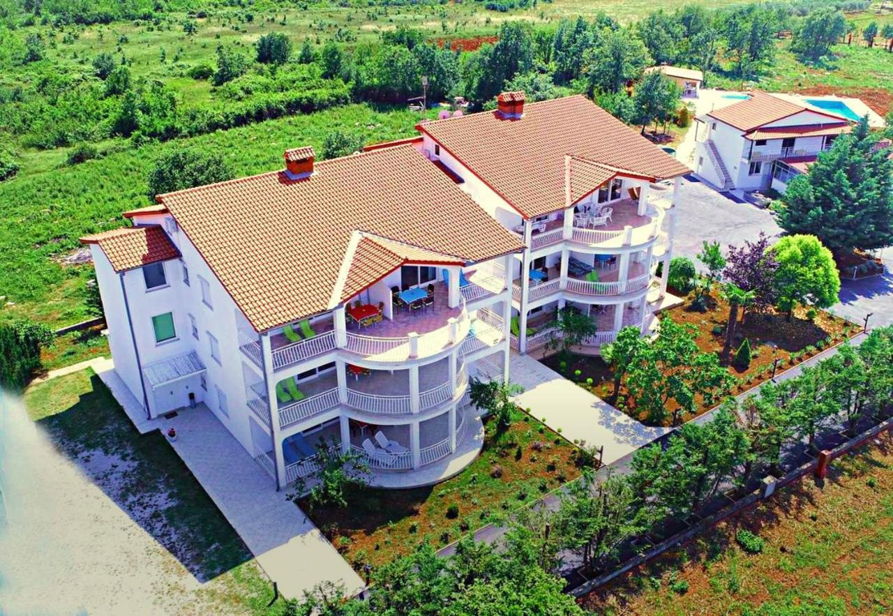 Wish Apartments Пореч Екстер'єр фото