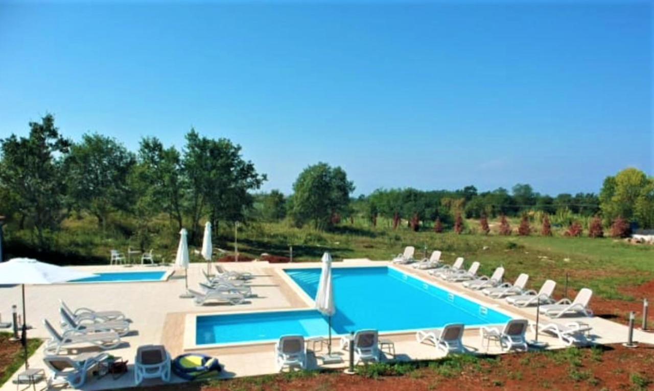 Wish Apartments Пореч Екстер'єр фото
